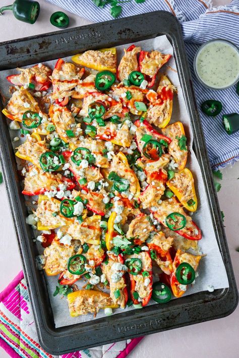 Mini Bell Pepper Nachos, Buffalo Chicken Nachos Recipe, Chicken Bell Pepper, Bell Pepper Nachos, Baked Buffalo Chicken Dip, Garden Meals, Pepper Nachos, Buffalo Chicken Nachos, Buffalo Chicken Dip Crock Pot