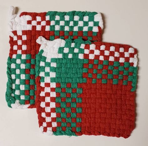 Christmas Handwoven Loom Looped Pot Holders. | Etsy Loomed Potholders, Loop De Loom, Potholder Designs, Christmas Potholders, Potholder Loom, Green Candy Canes, Harrisville Designs, Weaving Loom Projects, Potholder Patterns