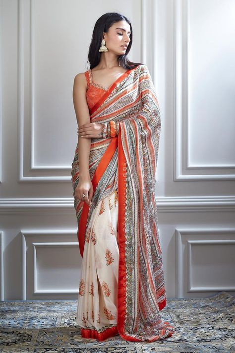 Mandira Wirk, Printed Saree, Elegant Saree, Blouse For Women, Embroidered Neckline, Saree With Blouse, Blouse Online, Printed Sarees, Indian Design