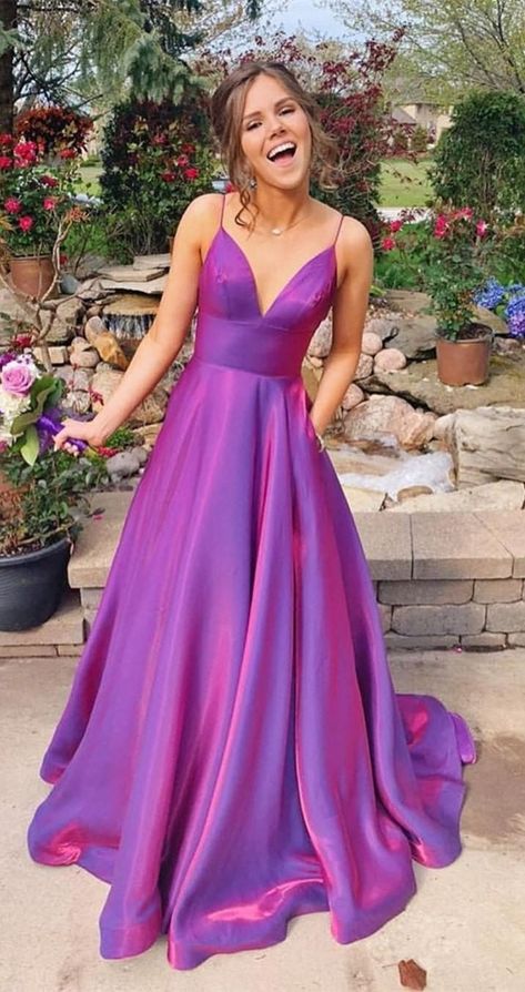 Robes D'occasion, Trendy Prom Dresses, Prom Dresses 2020, Stunning Prom Dresses, Spaghetti Strap Prom Dress, Purple Prom Dress, Burgundy Prom Dress, Cute Prom Dresses, Long Prom Dresses