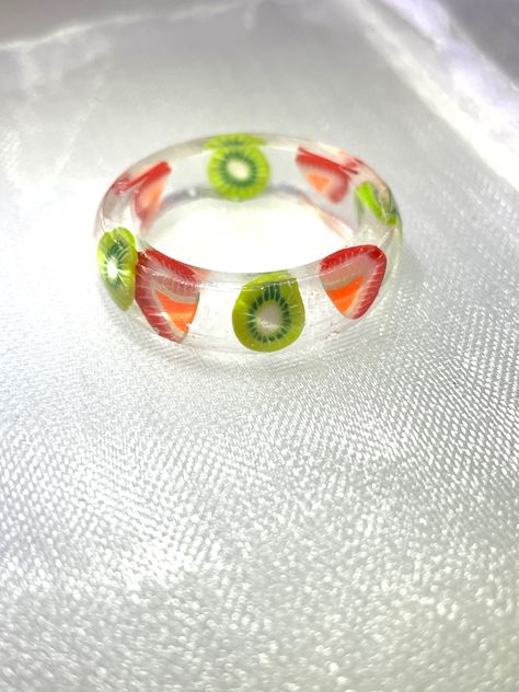 Fruit Rings, Resin Things, Resin Idea, Cute Relationship Pictures, Epoxy Resin Diy, Resin Rings, Pattern Ring, Resin Ring, Resin Diy