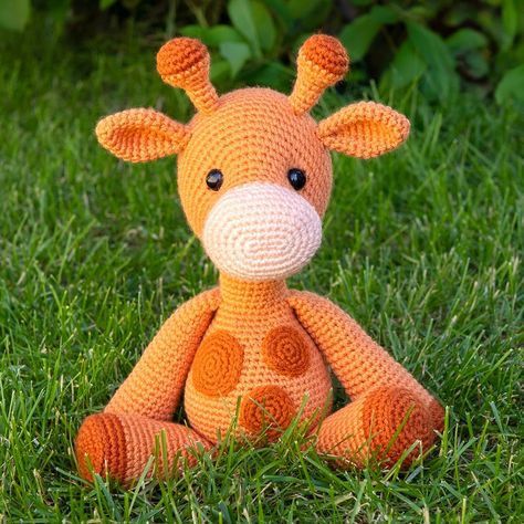 Ginnie the Giraffe - Free Crochet Pattern Amigurumi Safari Animals Free Pattern, Safari Crochet Patterns, Amigurumi Giraffe Free Pattern, Giraffe Crochet Pattern Free, Crochet Giraffe Free Pattern, Crochet Safari Animals, Giraffe Crochet Pattern, Crochet Giraffe Pattern, Crochet Giraffe