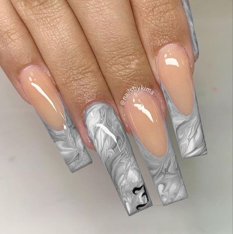 Ambre Nails, Short Coffin Nails Designs, Grey Acrylic Nails, Grey Nail Designs, Acrylic Toe Nails, Colored Acrylic Nails, French Tip Acrylic Nails, Simple Acrylic Nails, Glow Nails