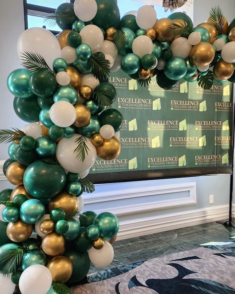 Women Style balloon columns for corporate event. #ballooncolumns #boomballooncharleston #charlestonballoons Emerald Green Backdrop With Balloons, Green Backdrop With Balloons, Emerald Green Backdrop, Founders Day, Green Backdrops, Prom Ideas, Balloon Columns, Gold Balloons, Green Gold