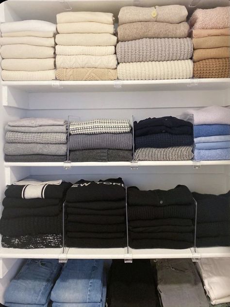 Closet Organisation, Organizar Closet, Creative Closets, Bilik Idaman, Organize Your Closet, Clothing Racks, Closet Hacks, Desain Pantry, Wardrobe Organisation