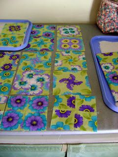 Four Patch Posie Quilt Tutorial, Four Patch Kaleidoscope Quilt, 4 Patch Kaleidoscope Quilt, Four Patch Posey Quilt Pattern, Four Patch Posie Quilt, Stack And Whack Quilts Tutorials, 4 Patch Quilts, 4 Patch Quilt Pattern Ideas, Stack And Whack Quilts