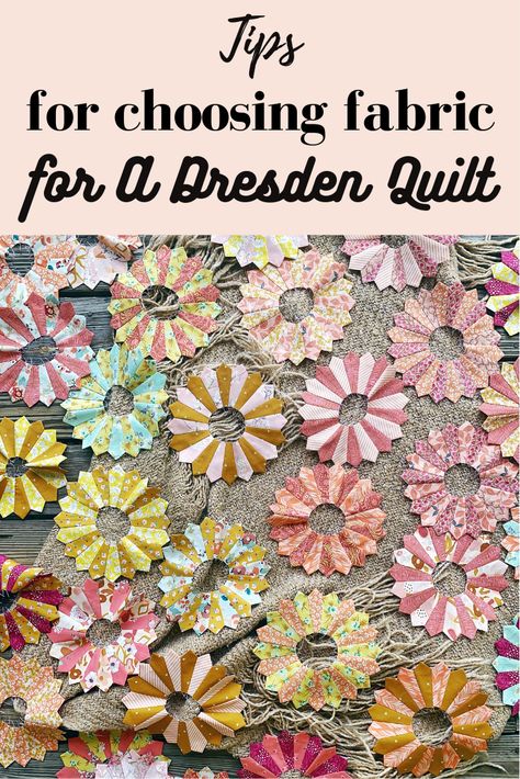 Tips for Choosing Fabrics for the A Dresden Plate Quilt - Blog | Southern Charm Quilts Quilt Color Combinations, Dresden Plate Tutorial, Boy Quilt Patterns, Dresden Plate Patterns, Quilting Table, Drunkards Path Quilt, Dresden Plate Quilts, Charm Quilts, Drunkards Path