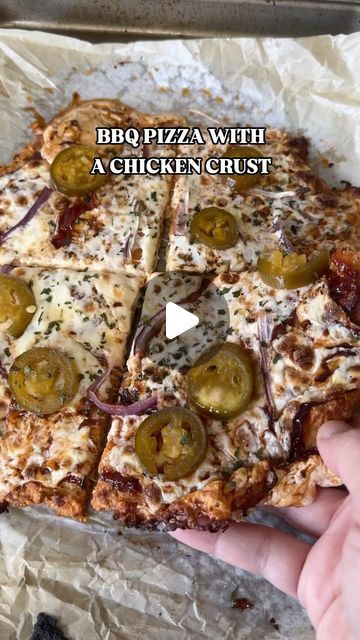 Canned Chicken Pizza Crust, Use Shredded Chicken, Chicken Crust, Greek Pizza, Chicken Crust Pizza, Barbeque Chicken, Can Chicken, Bbq Pizza, Bbq Chicken Pizza