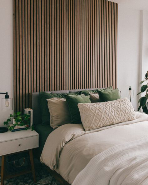 Wood Panel Bedroom, Monochromatic Living Room, Wall Behind Bed, Bench Dimensions, Feature Wall Bedroom, Wood Slat Wall, Wall Panels Bedroom, Slatted Headboard, Accent Wall Bedroom