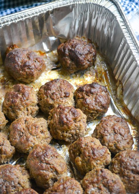 Wood Fire Grill Recipes, Smoked Meatballs, Grilled Meatballs, Smoked Dishes, Traeger Cooking, Ground Beef Recipe, Easy Ground Beef, Pellet Grill Recipes, Traeger Recipes