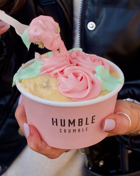 Humble Crumble 💖 on Instagram: “Just over ONE MORE WEEK left! 🌹 Our Cherry Bakewell crumble and marshmallow rose bouquet will only be around ‘til the end of Feb.…” Humble Crumble, Cherry Bakewell, Cute Drinks, Crumble Recipe, Photos For Instagram, Vegas Outfit, Best Of British, Stomach Fat, Banana Pudding