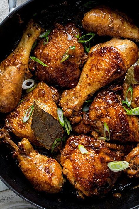 Chicken Recipes Pinoy, Chicken Recipes Filipino, Chicken Adobo Filipino, Mi Xao, Chicken Adobo Recipe, Boiled Chicken Breast, Filipino Recipe, Chicken Adobo, Adobo Recipe