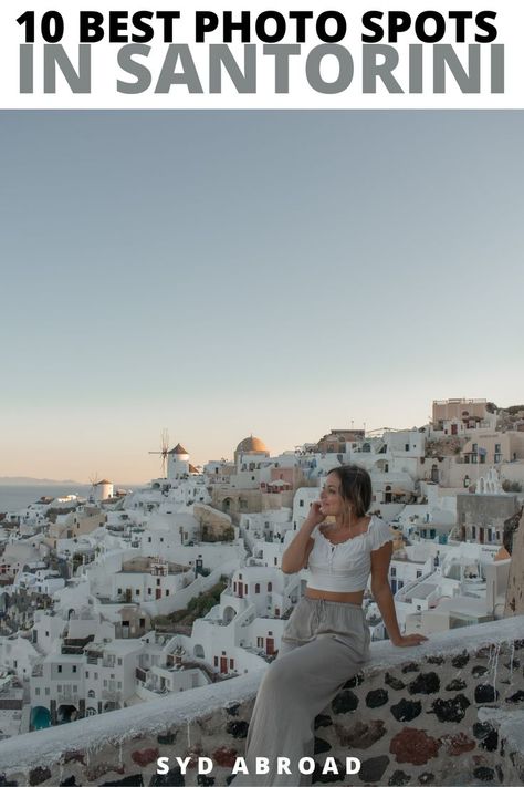 instagrammable places in santorini Santorini Photo Ideas, Greece Instagram Pictures, Santorini Photoshoot, Santorini Greece Photography, Santorini Outfit, Fira Greece, Greece Instagram, Fira Santorini, Greece Photography