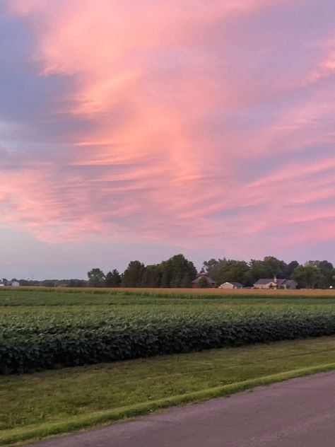 Summer Midwest Aesthetic, Summer In The Midwest, Midwest Country Aesthetic, Small Town Aesthetic Summer Country, Summer Aesthetic Midwest, Small Town Midwest Aesthetic, Midwestern Summer Aesthetic, Small Town Aesthetic Summer, American Summer Aesthetic