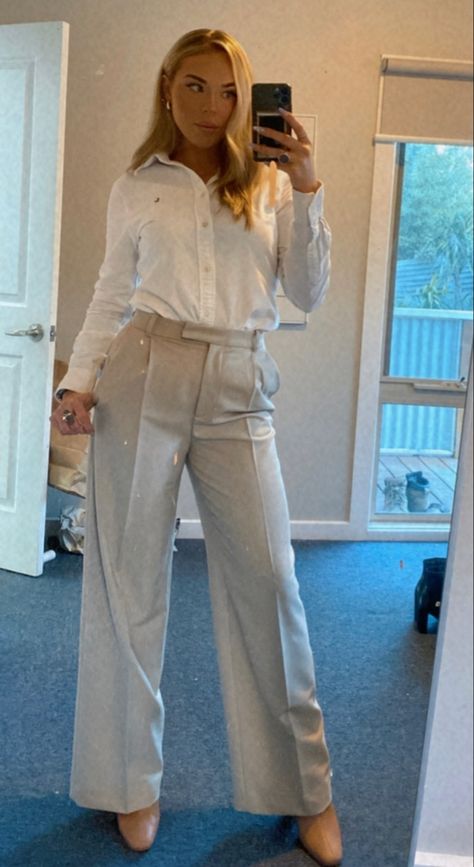 Corperate work aestetic. Ralph lauren, Nude, neutrals, trousers, shirts & boots, mirror selfie. Boots And Trousers Work Outfits, Boots And Trousers, Outfit For Ladies, Trousers Outfit, Trouser Outfit, Nude Pumps, Work Outfits, Work Outfit, Ralph Lauren