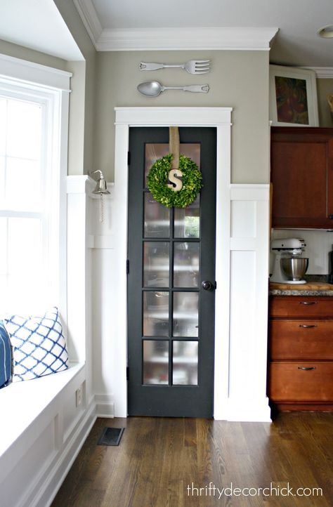 Back Deck Doors, Small Pantry Door Ideas Modern, Glass Door Pantry, Door Remodel, Kitchen Pantry Doors, Thrifty Decor Chick, Small Pantry, White Door, Coban