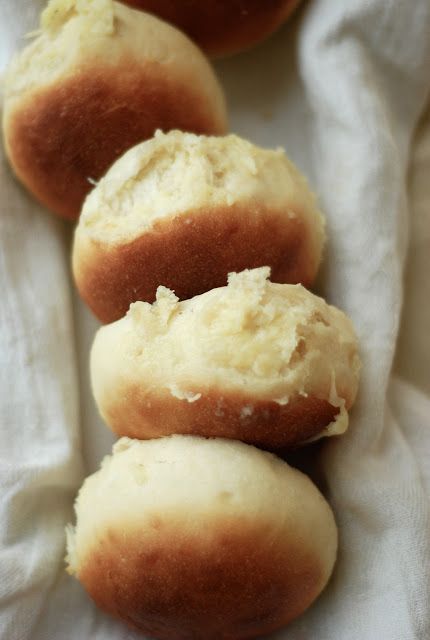 Cream Cheese-Filled Buns Filled Rolls, Cheese Buns, Cooking Bread, Bread Bun, Sweet Roll, Cream Cheese Filling, Bread Rolls, Bread Dough, Loaf Bread