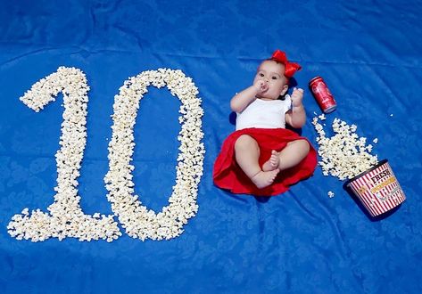 Júlia fez 10 meses! | Baby boy photography, Boy photography, Lawn design 5 Month Baby, Baby Photography Backdrop, Lawn Design, Baby Photoshoot Boy, Newborn Baby Photoshoot, Baby Boy Photography, Cute Love Quotes For Him, Photo Frame Gallery, Newborn Baby Photography