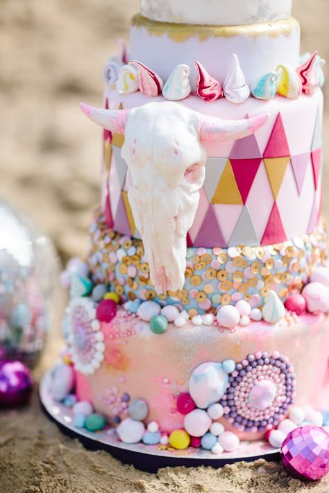 desert wedding cake with color - photo by Studio 1208 http://ruffledblog.com/burning-man-festival-wedding-inspiration Succulent Wedding Cake, Wedding Cake And Cupcakes, Succulent Wedding Cakes, Boho Wedding Cake, Creative Wedding Cakes, Diy Wedding Cake, Rustic Wedding Cake Toppers, Cake And Cupcakes, Naked Cakes