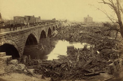 What to Do on a Day Trip to Johnstown, Pennsylvania Haunted Pennsylvania, Johnstown Flood, Johnstown Pennsylvania, Pennsylvania History, Oregon Trail, Stone Bridge, Appalachian Mountains, Most Haunted, History Photos