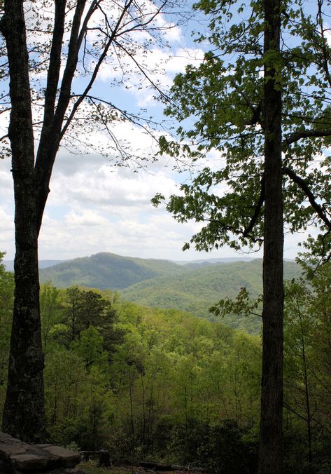 Pine Mountain State Park, Kentucky Pineville Kentucky, Kentucky Mountains, Rural Kentucky, Visit Kentucky, Harlan Kentucky, Harlan County, Hiking Usa, Eastern Kentucky, Kentucky Girl