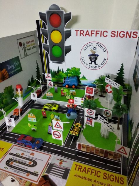 Trafic Signal Project For Kids, Traffic Signal Project For School, Traffic Signs For Kids Activities, Traffic Signal Craft For Kids, Traffic Rules For Kids, Easter Pom Pom Crafts, Kindergarten Science Projects, Science Exhibition Ideas, Traffic Signals