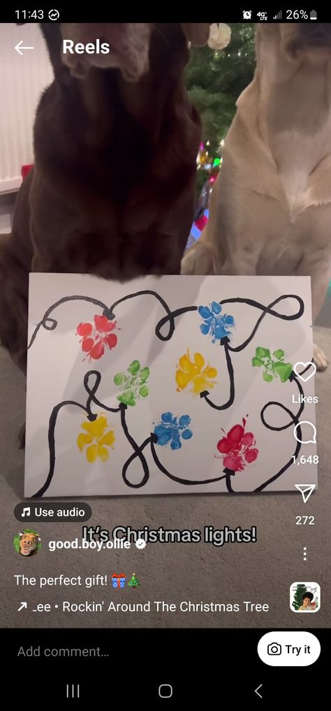 Christmas Dog Art Diy, Dog Paw Print Canvas Diy, Crafts For Dogs Diy, Fall Paw Print Art, Dog Paw Print Art Christmas, Dog Paw Painting Ideas Diy, Dog Print Christmas Crafts, Paw Print Christmas Card, Dog Painting Ideas Easy