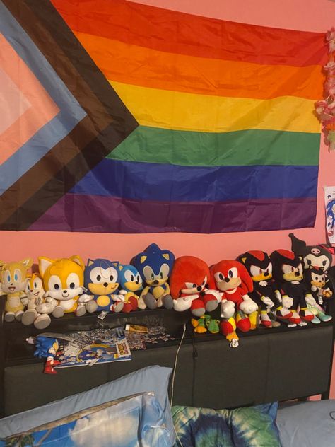 Sonic The Hedgehog Room, Hedgehog Room, Hedgehog Bedding, Scene Bedroom, Aesthetic Post, Otaku Room, Gamer Room Decor, Gamer Room, 2024 Vision