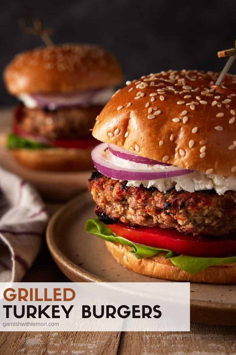 This turkey burger recipe is one for the books! Homemade burgers are created by combining ground turkey, panko, and flavorful sun-dried tomatoes to give you juicy and tender grilled results every time. Recipe With Goat Cheese, Turkey Burger Recipe, Grilled Turkey Burgers, Fall Fun Food, Easy Grilling Recipes, Turkey Burger Recipes, Goat Cheese Recipes, Tailgating Recipes, Homemade Burgers