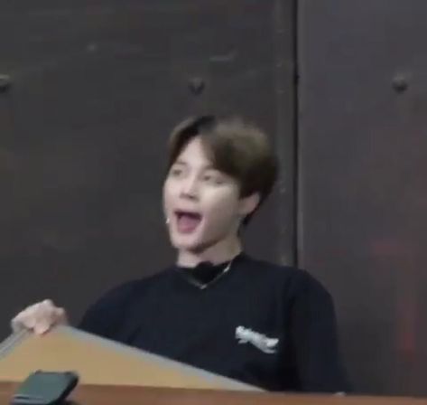 Jimin Memeable Face, Kpop Memeable, Bts Meme Face, Memeable Face, React Pics, Kpop Tweets, Bts Meme Faces, Lil Meow Meow, Bts Meme