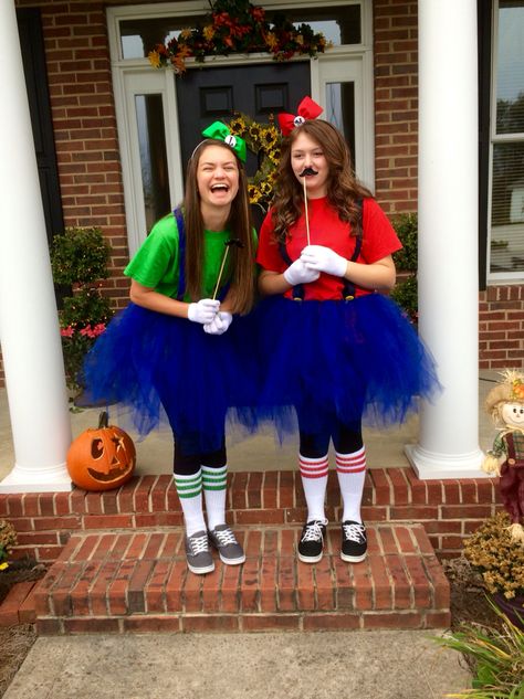 Mario and Luigi Halloween Costume Teen Girls Diy Mario Costume For Women, Girl Mario Costume, Mario And Luigi Costumes Teen Girl, Mario And Luigi Costumes Women, Halloween Costumes Teenage Girl Group, Mario And Luigi Halloween, Mario And Luigi Costumes, Luigi Halloween Costume, Costumes For Teenage Girl