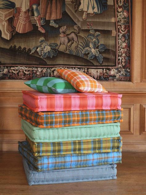 Tartan Suit, Ben Pentreath, Cozy Pillows, French Mattress, Modern Home Interior, Crafting Corner, Modern Plaid, Tartan Fabric, Modern Houses Interior