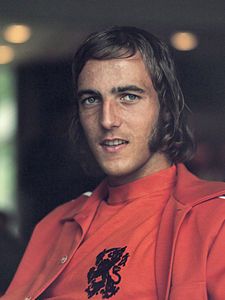 Johan Neeskens - Wikipedia Johan Neeskens, Football Awards, Johan Cruyff, Everton Fc, Steven Gerrard, Association Football, Soccer Boots, International Football, National Football Teams