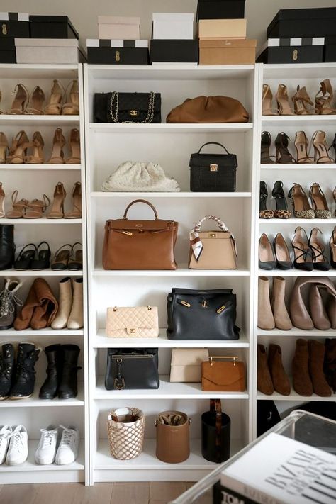 Luxury Purse Display Closet, Shoes Closet Aesthetic, Closet Bag Display, Handbag Cupboard, Shoe And Purse Closet, Shoe Storage Aesthetic, Handbag Organization Ideas, Luxury Shoe Closet, Handbag Shelf