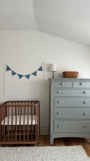 Mariah North on Instagram: "Officially 30 weeks with baby boy and in full nesting mode. We were looking for a crib that will stay with us from early infant days all the way to toddlerhood so we chose this crib from @nestigbaby, which converts from a mini crib to a standard crib to a big boy bed. The Woodland Cloud crib felt like the perfect, timeless little bed for baby boy (who maybe, maybe, maybe has a name…🤭). Crib, organic cotton mini crib sheets, mobile arm, and mobile all gifted by @nestigbaby 🤍. #nestigworld #nestigpartner" Classic Baby Boy Crib Bedding, Mini Crib Vs Standard Crib, Mini Crib Bedding Boy, Nestig Mini Crib, Bed For Baby, Cloud Crib, Big Boy Bed, Blue Crib Sheet, Tiny Nursery