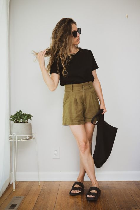 Five Simple Summer Looks - Stitch & Salt Minimal Fashion Summer, Therapist Outfit, Black Birkenstocks, Linen Summer Outfits, Classic Summer Outfits, Black Cat Eye, Comfy Casual Outfits, Classic Style Outfits, Black Cat Eye Sunglasses