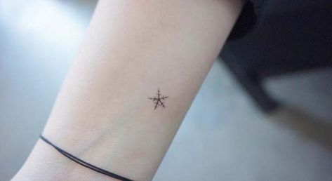 Back Tattoo Designs For Women, Small Tattoos Designs, Star Foot Tattoos, Best Star Tattoos, Back Tattoo Designs, Snowflake Tattoo, Micro Tattoo, Lower Back Tattoo Designs, Rib Tattoos For Guys