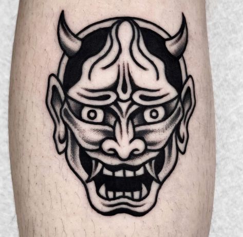 Hannya Maske Tattoo, Hannya Maske, Traditional Tattoo Stencils, Tato Tradisional, Oni Tattoo, Traditional Black Tattoo, Hannya Mask Tattoo, Hanya Tattoo, Traditional Tattoo Old School