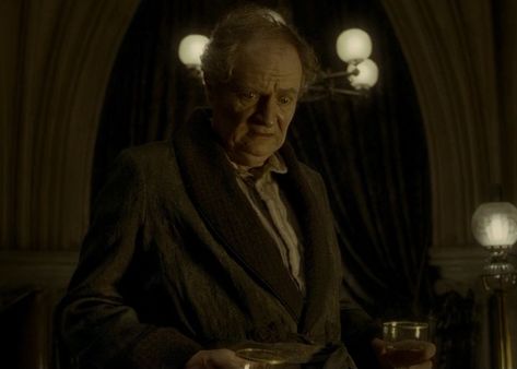 Professor Slughorn, Professor Albus Dumbledore, Harry Potter Movie Stills, Neville Longbottom Remembrall, Dumbledore Richard Harris, Prisoner Of Azkaban Cinematography, Harry Potter Series, Hogwarts, Harry Potter