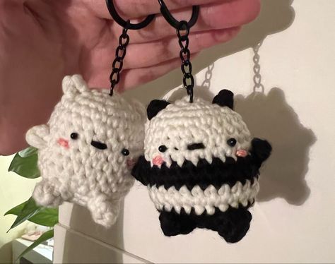 a panda and ice bear keychain Amigurumi Keychain, Ice Bear, Ice Bears, Bare Bears, We Bare Bears, Bears, Crochet Hats, Amigurumi, Crochet