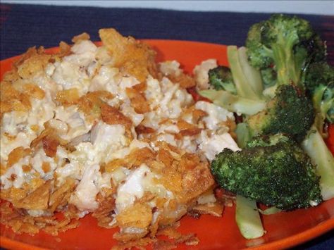 Crunchy Chicken Casserole from Food.com: The water chestnuts and sliced almonds gives this dish a nice "crunch". I cook the chicken and rice the day before I plan to serve. Then the next day, I just throw it all together and bake. Serve this casserole with a side dish of cooked broccoli. Makes a wonderful meal. Crunchy Chicken Casserole, Hot Chicken Salads, Crunchy Chicken, Chicken Casserole Recipe, Buffalo Chicken Casserole, Chicken Casserole Easy, Almond Chicken, Chicken Rice Casserole, Water Chestnut