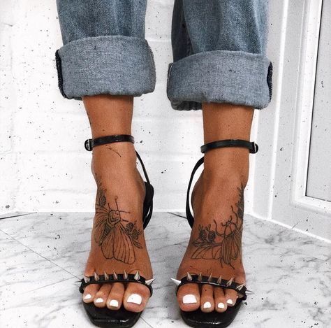 Knuckle Tattoos, Boho Tattoos, You My Love, Foot Tattoos For Women, Fantasy Tattoos, I Love Them So Much, Daily Fashion Inspiration, Makeup Tattoos, Foot Tattoo