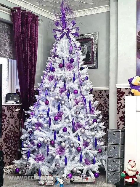 Purple Christmas Tree Decorations, Purple Christmas Decorations, Candyland Theme, Elegant Christmas Tree Decorations, White Christmas Tree Decorations, Christmas Advent Wreath, Christmas Tree Inspo, Purple Christmas Tree, Christmas Tree Village