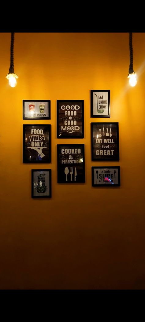 La pinos in Kilpauk, Chennai Chennai Night Snap, Chennai Night Photography, Chennai Snap, Restaurant Ambience, Snap Fake, Snapchat Ideas, Game Wallpaper Iphone, Game Wallpaper, Food Street