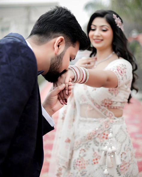 Ring Ceremony of our lovely couple Akarsh and Mahi💍❤️ Bride: @akarshgoel97 Groom: @_maahiive_ . . . . For #shoots #weddingphotography #candidphotoshoot #preweddingshoots Contact Us: Number: +91 7830987722 Gmail: sdproductionmrt@gmail.com Or You are welcome to DM us . . . . #ringceremony💍❤️ #ringceremonylook #ringceremonyphotography #ringphotography #engagementring #engagement💍 #engagementphotography #engagementphotoshoot Ring Ceremony Bride Pose, Photo Poses For Couples Wedding Photography, Ring Ceremony Couple Poses, Rings Engagement Couple, Ring Ceremony Photography, Engagement Ring Photoshoot, Haldi Ideas, Engagement Portraits Poses, Ring Photoshoot