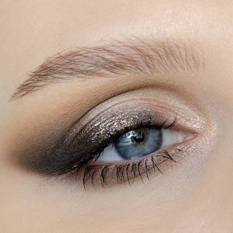 Dark Brown Eyeshadow, Eyeshadow Techniques, Eye Makeup Pictures, Color Eyeshadow, Smink Inspiration, Beautiful Eye Makeup, Winter Makeup, Eye Makeup Designs, Makijaż Smokey Eye