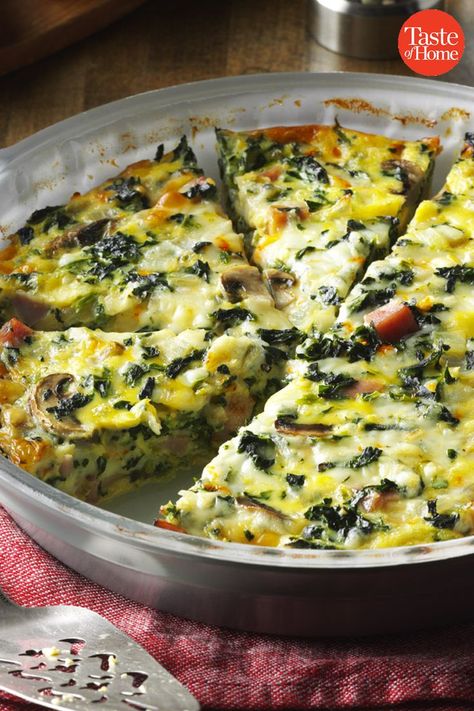 Quick Quiche, Crustless Spinach Quiche, Quiche Recipes Crustless, Spinach Quiche Recipes, Breakfast Quiche Recipes, Quiche Recipes Easy, Spinach Quiche, Spinach Recipes, Quiche Recipes