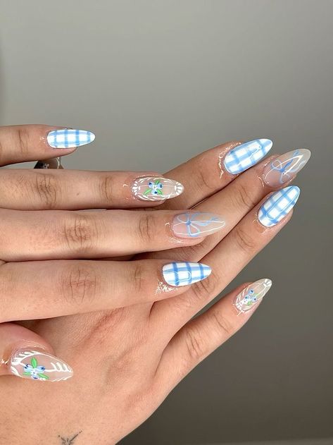 Blueberry Nail Design, Blueberry Nail Art, Blue Plaid Nails, Cottage Nails, Cottage Core Nails, Gingham Nails, Picnic Nails, Blueberry Nails, 2016 Nails