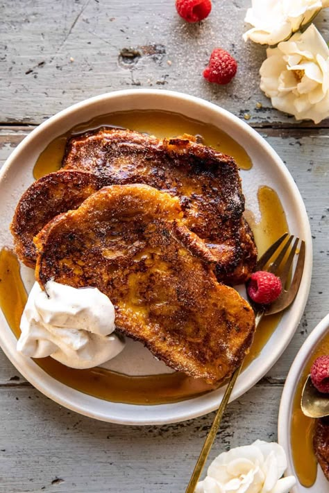 Lazy weekend mornings are made for this caramelized Cinnamon Sugar French Toast. Light and airy cinnamon sugar french toast, made with a warming vanilla bourbon egg custard, nutty browned butter, and sweet cinnamon sugar. Every piece of toast is soft, buttery, and custardy inside, but crisp and caramelized on the outside with just the right amount of cinnamon sugar. Serve this french toast with whipped mascarpone and a drizzle of maple…beyond delicious. Cinnamon French Toast Recipe, Cinnamon Sugar French Toast, Cinnamon Sugar Toast, French Toast Recipe Cinnamon, Half Baked Harvest Recipes, Autumn Holiday, Cinnamon French Toast, Pumpkin Waffles, Breakfast And Brunch