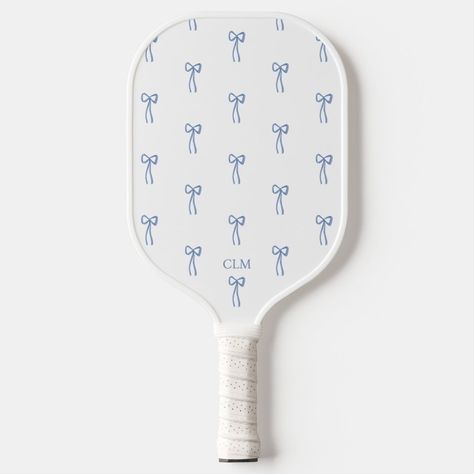 This preppy pattern features hand drawn blue bows and your own monogram. Cute Paddle Boards, Pickle Ball Rackets, Painted Pickleball Paddle, Cute Pickleball Paddles, Pickleball Paddles Design, Pickleball Accessories, Pickle Ball Paddle, Pickle Ball, Casual Preppy Outfits